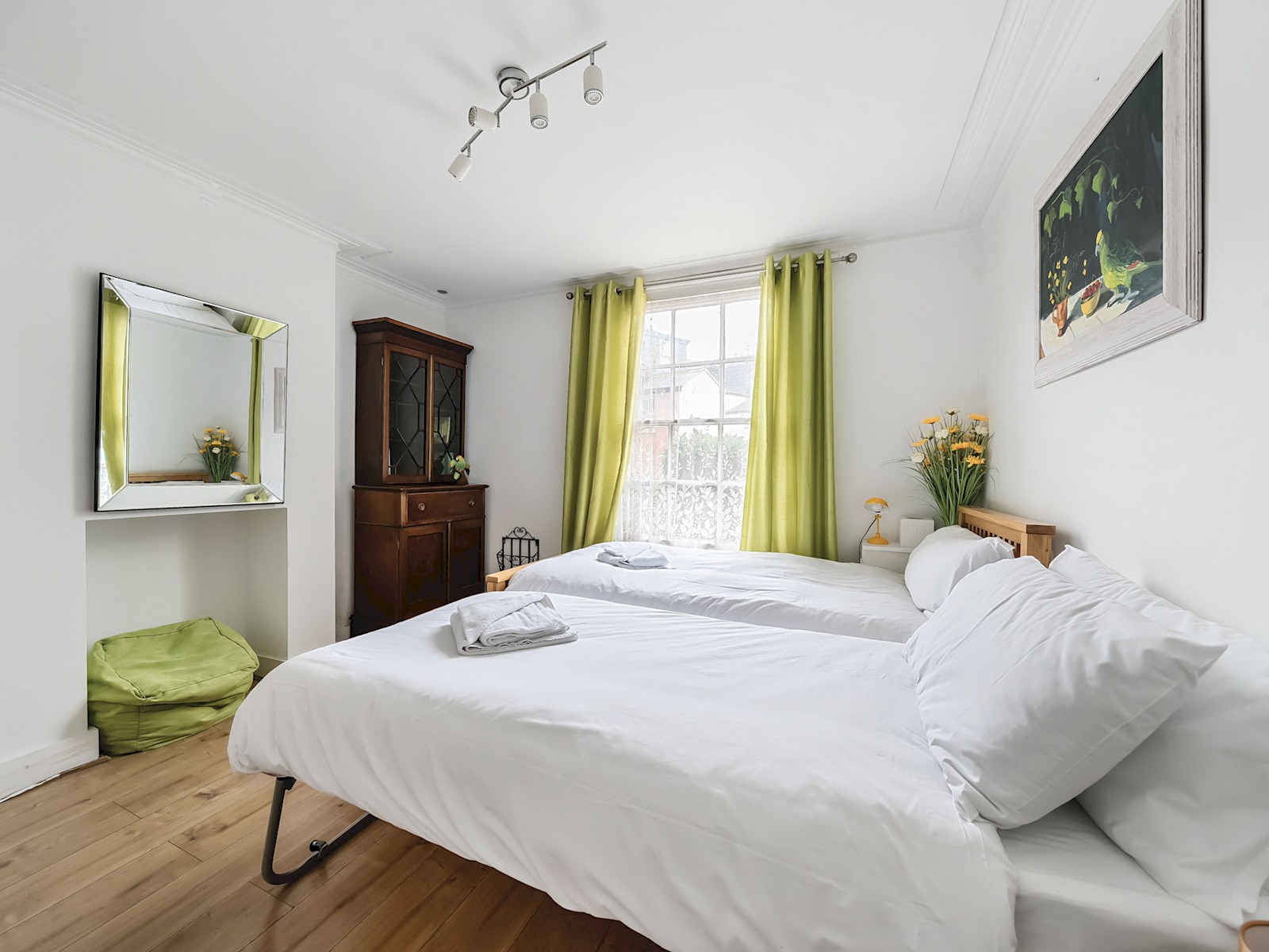 Renovated 3BR Garden Home - Central Oxford - Pass the Keys in 31 Alma Pl OX4 1JW - Property image 13 - VivreStays