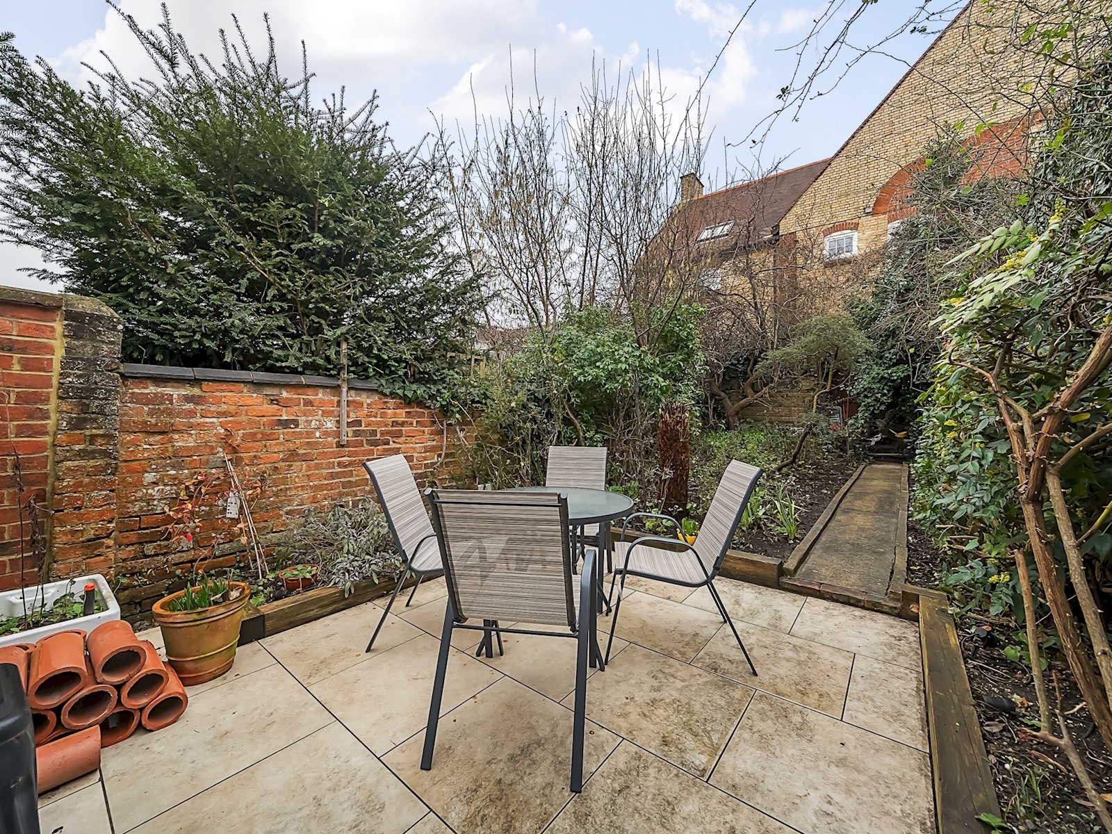 Renovated 3BR Garden Home - Central Oxford - Pass the Keys in 31 Alma Pl OX4 1JW - Property image 18 - VivreStays