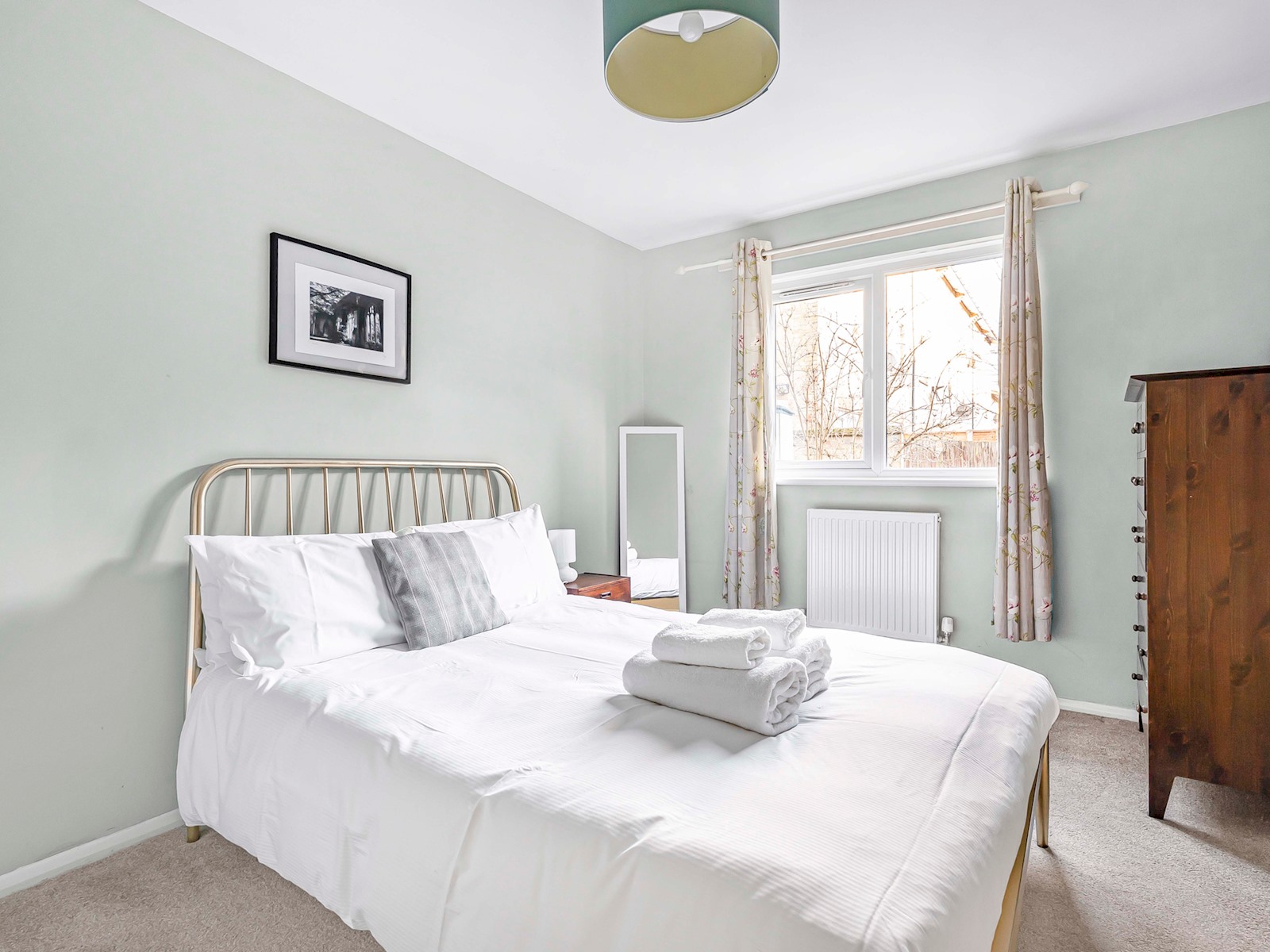 Elephant & Castle Apartment - Pass the Keys in 61 Winchester Close SE17 3DQ - Property image 3 - VivreStays