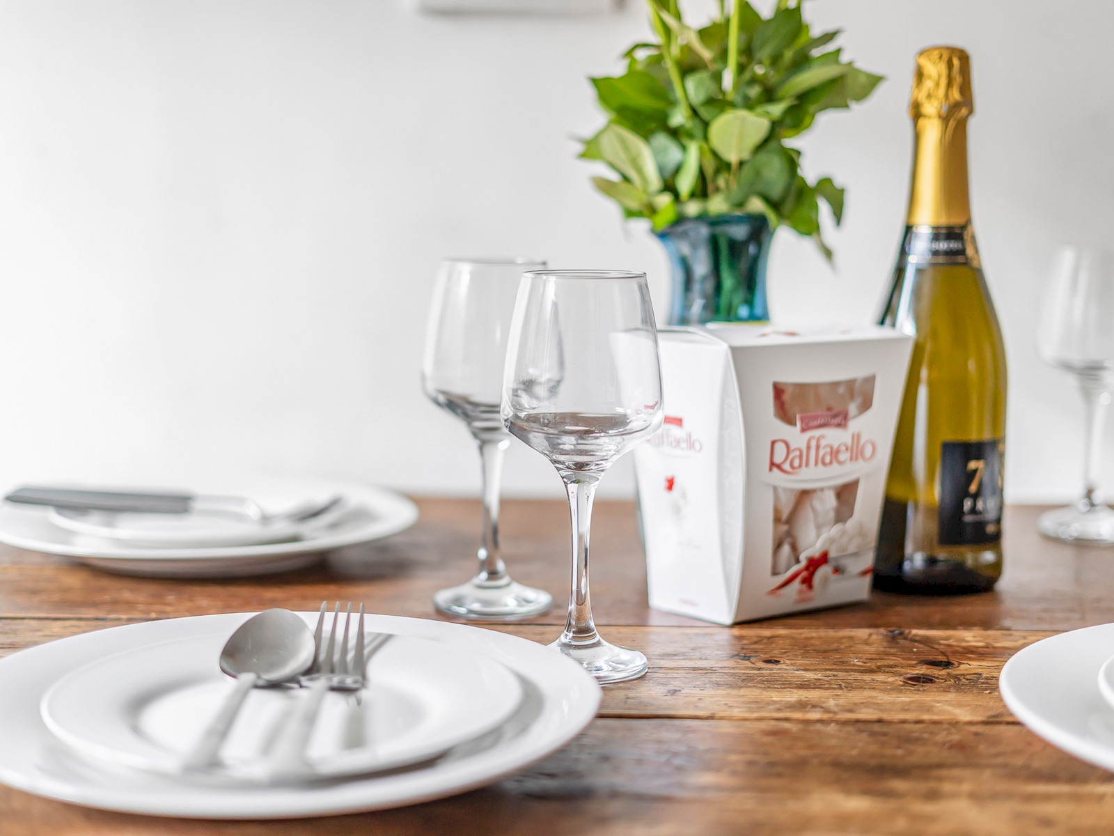 Elephant & Castle Apartment - Pass the Keys in 61 Winchester Close SE17 3DQ - Property image 5 - VivreStays