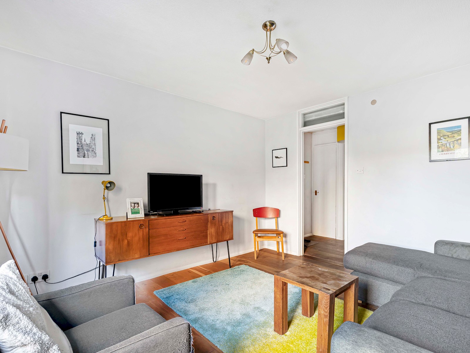 Elephant & Castle Apartment - Pass the Keys in 61 Winchester Close SE17 3DQ - Property image 8 - VivreStays