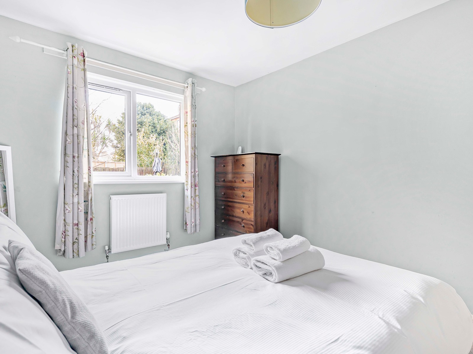Elephant & Castle Apartment - Pass the Keys in 61 Winchester Close SE17 3DQ - Property image 17 - VivreStays
