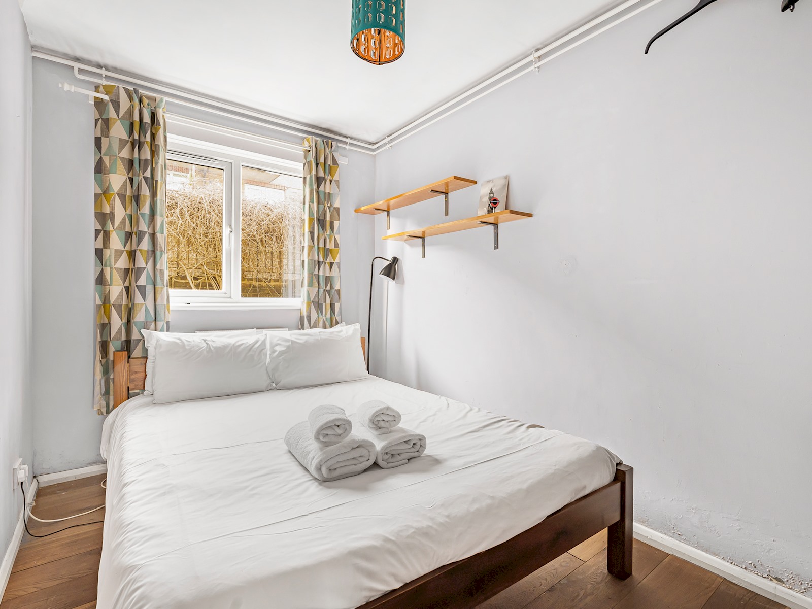 Elephant & Castle Apartment - Pass the Keys in 61 Winchester Close SE17 3DQ - Property image 21 - VivreStays