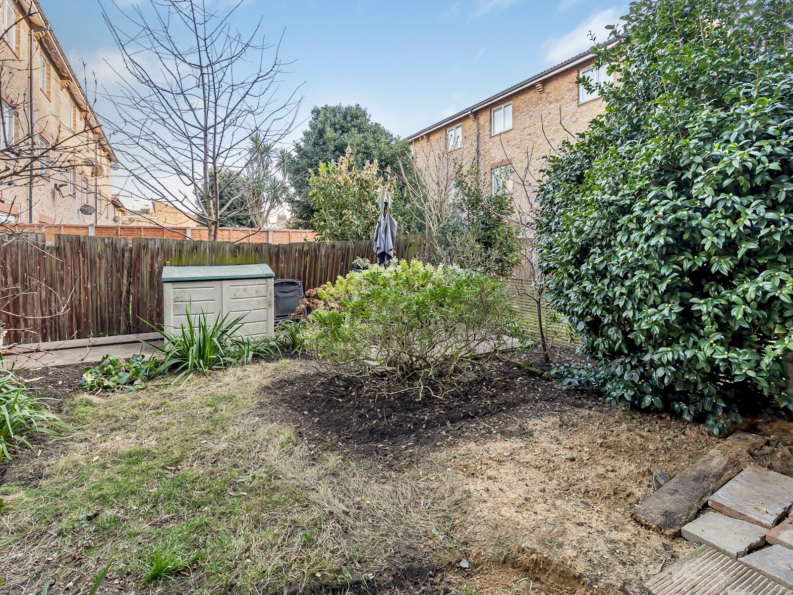 Elephant & Castle Apartment - Pass the Keys in 61 Winchester Close SE17 3DQ - Property image 25 - VivreStays