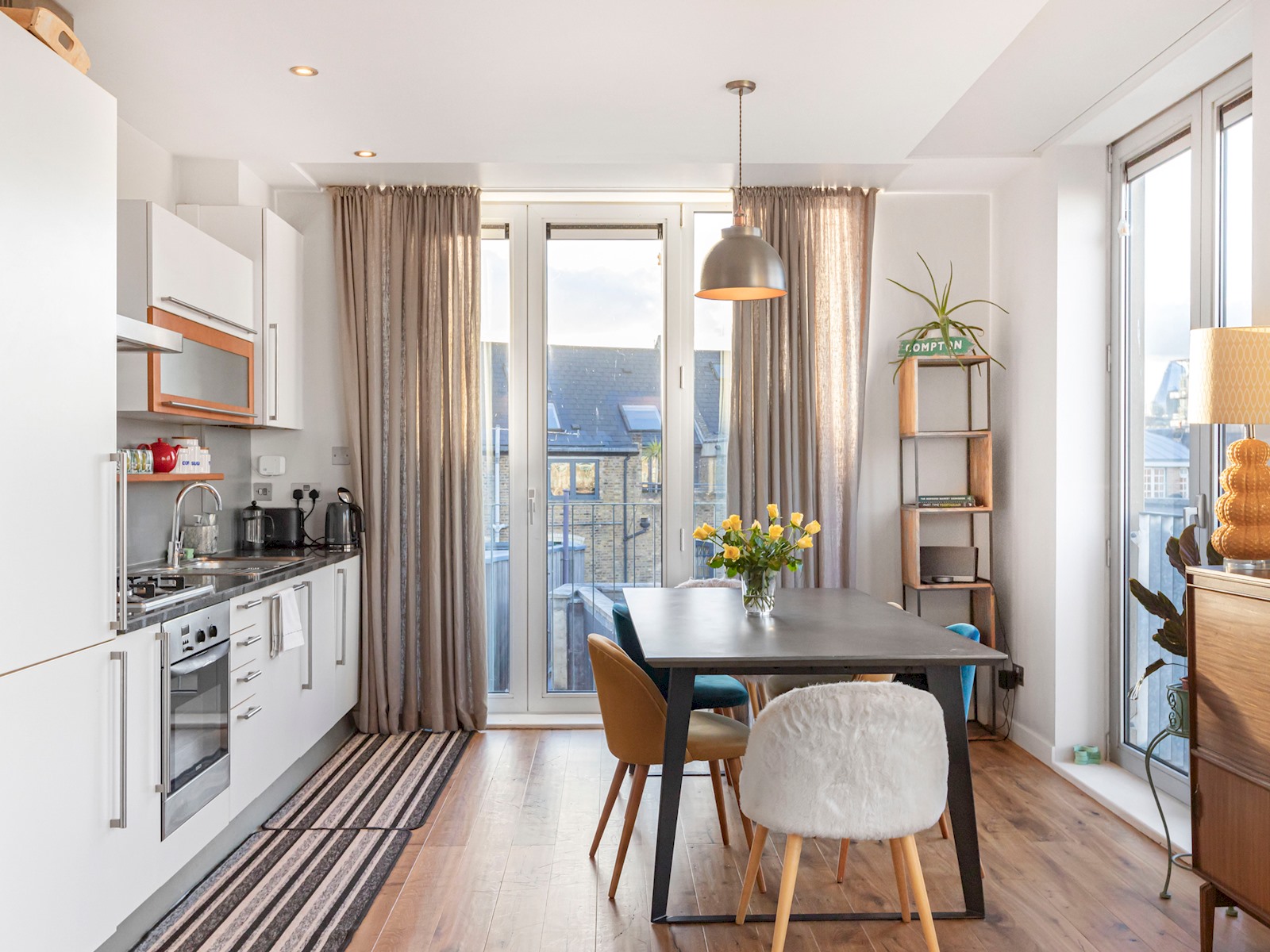 View Perfectly Located Comfy 1-Bed in London Bridge - Pass the Keys in 31 Bickels Yard, 151-153 Bermondsey St SE1 3HA Perfectly Located Comfy 1-Bed in London Bridge - Pass the Keys in 31 Bickels Yard, 151-153 Bermondsey St SE1 3HA - Property image 10 - VivreStays