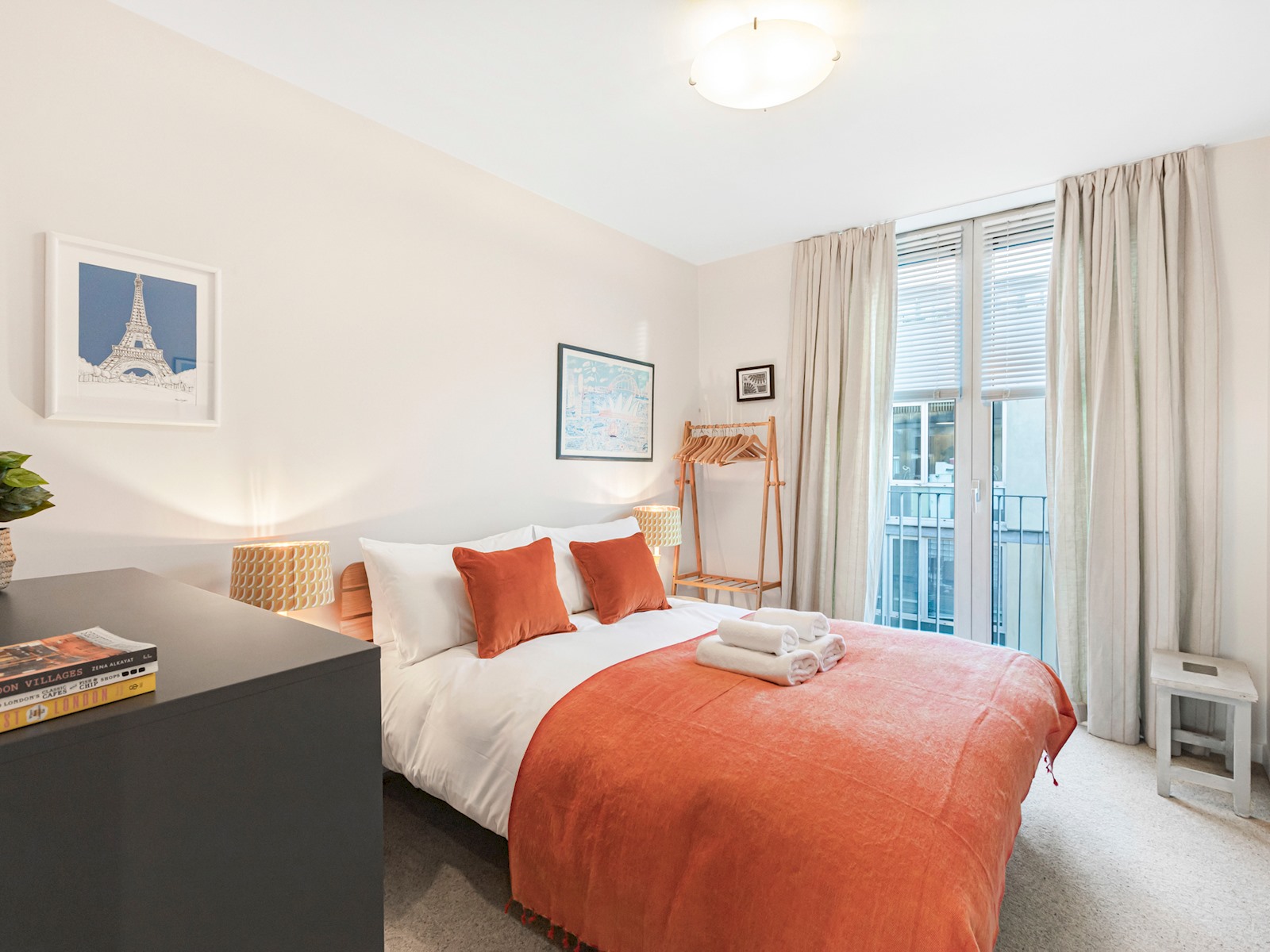 View Perfectly Located Comfy 1-Bed in London Bridge - Pass the Keys in 31 Bickels Yard, 151-153 Bermondsey St SE1 3HA Perfectly Located Comfy 1-Bed in London Bridge - Pass the Keys in 31 Bickels Yard, 151-153 Bermondsey St SE1 3HA - Property image 17 - VivreStays