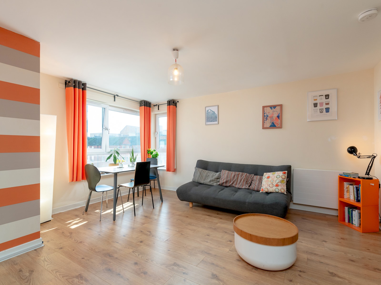 Modern 2-Bdr Flat in Edinburgh - Pass the Keys in 8 Salamander Court, Flat 32 EH6 7JN - Property image 11 - VivreStays