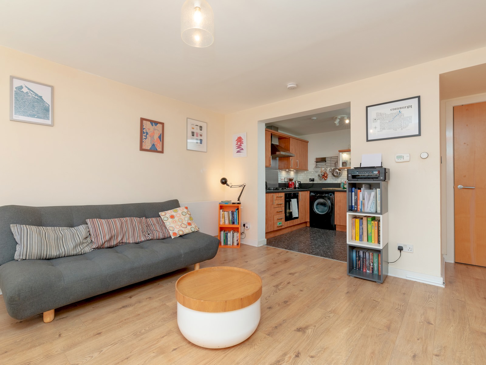Modern 2-Bdr Flat in Edinburgh - Pass the Keys in 8 Salamander Court, Flat 32 EH6 7JN - Property image 13 - VivreStays