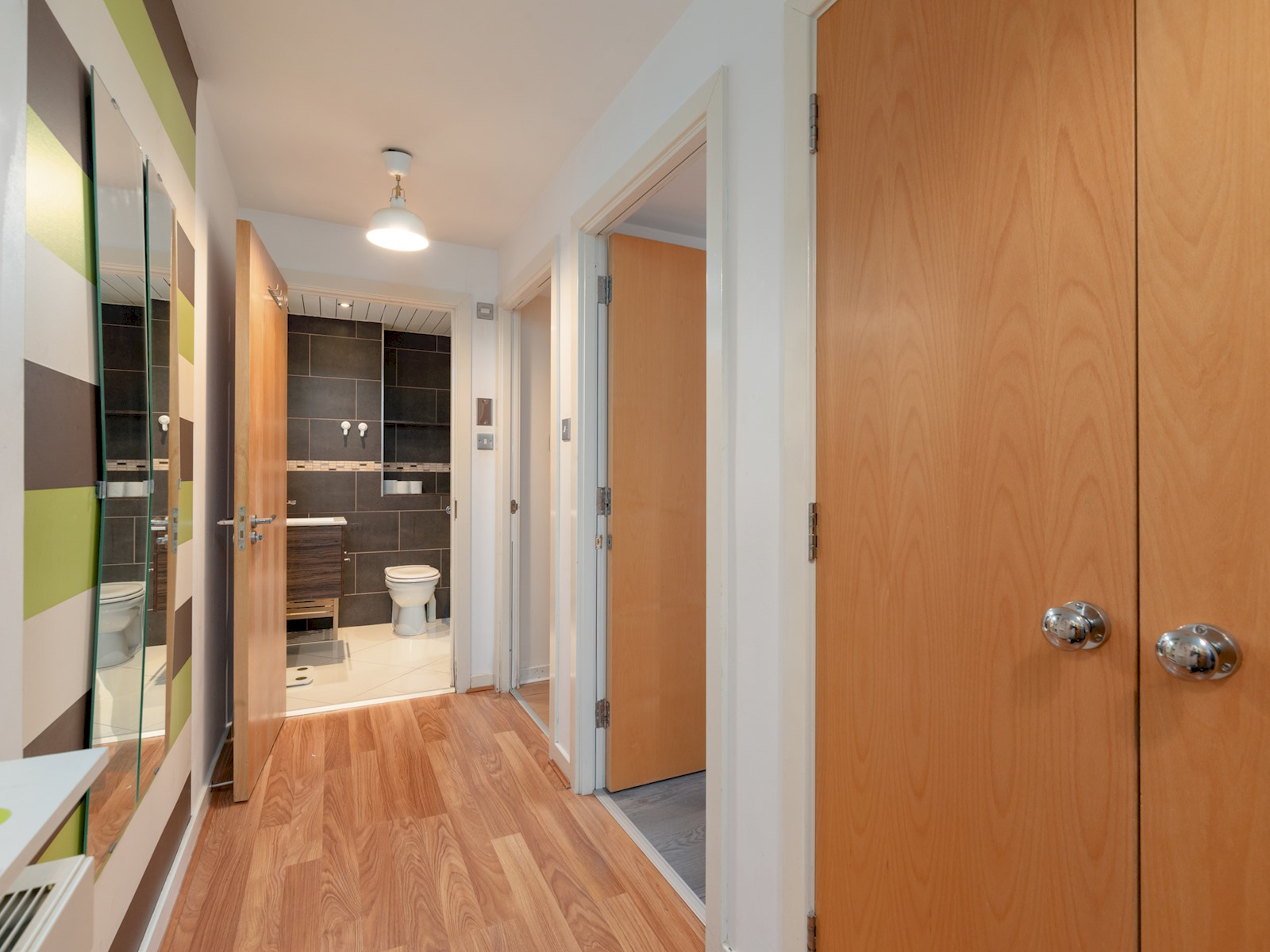 Modern 2-Bdr Flat in Edinburgh - Pass the Keys in 8 Salamander Court, Flat 32 EH6 7JN - Property image 20 - VivreStays