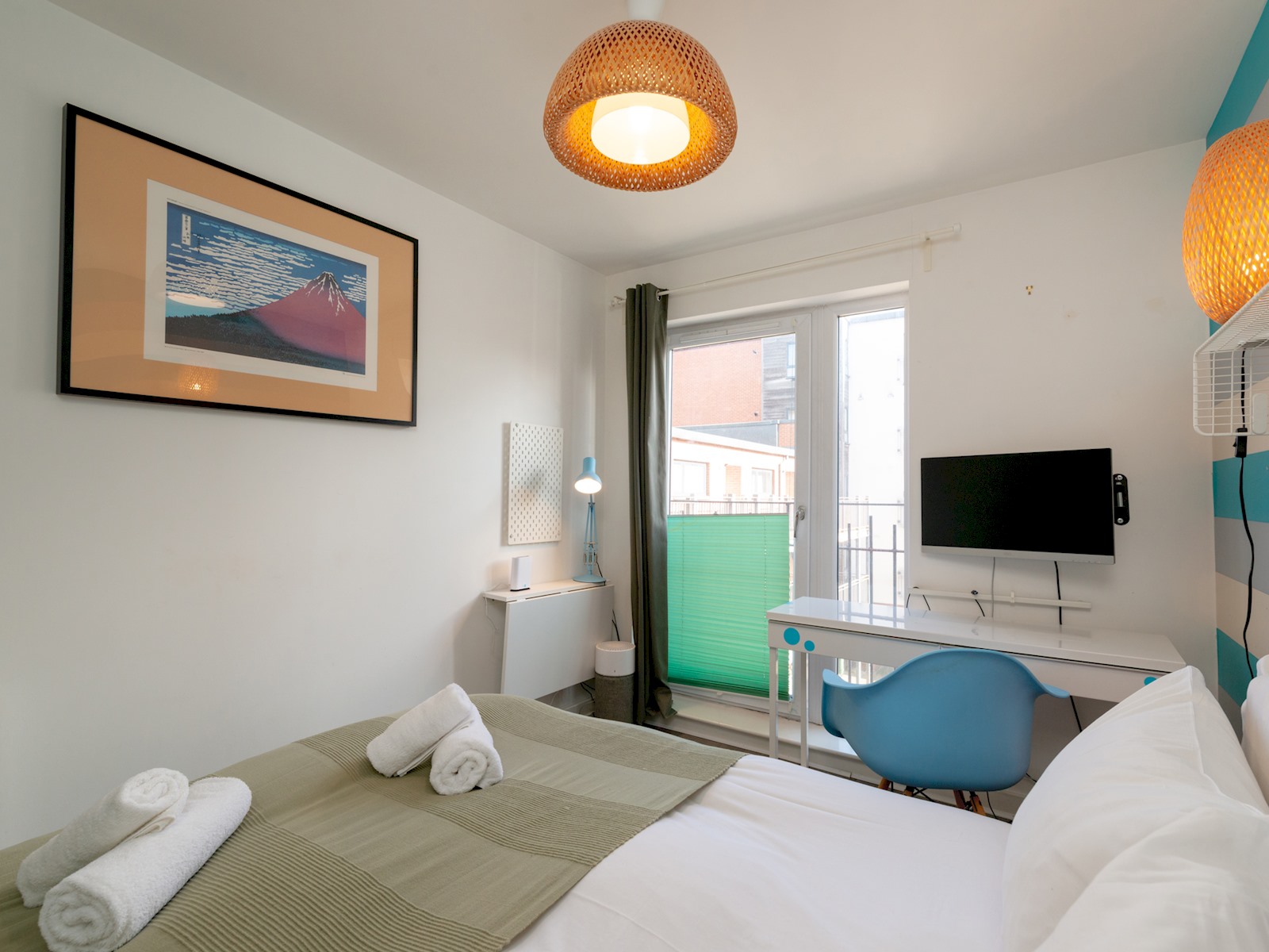 Modern 2-Bdr Flat in Edinburgh - Pass the Keys in 8 Salamander Court, Flat 32 EH6 7JN - Property image 23 - VivreStays