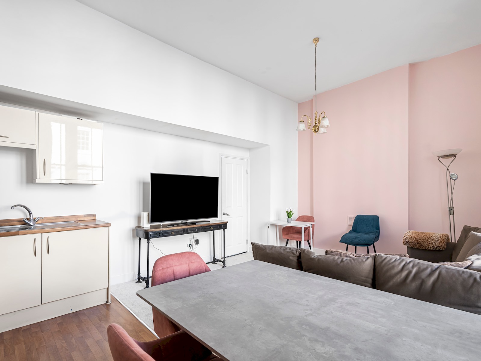 Stylish Open-Plan Living Gem in Victoria - Pass the Keys in flat b, 33 Denbigh Pl SW1V 2HA - Property image 8 - VivreStays