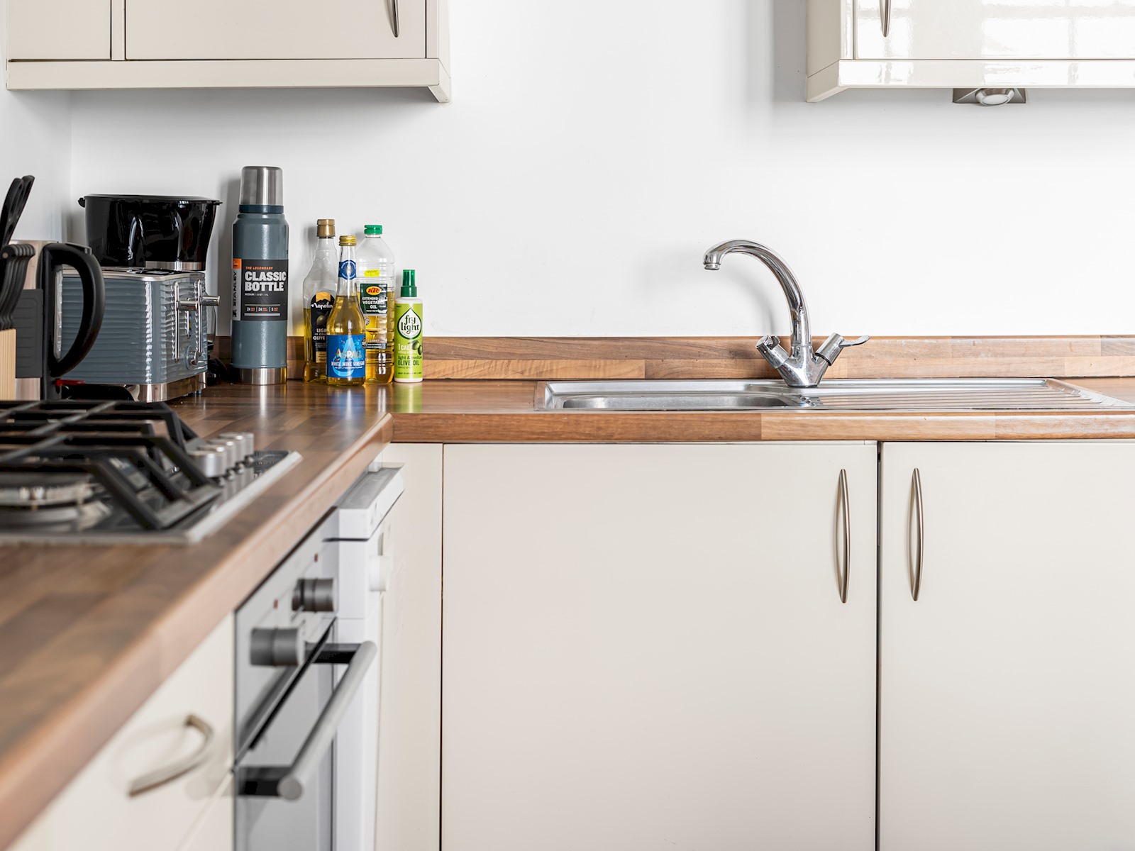Stylish Open-Plan Living Gem in Victoria - Pass the Keys in flat b, 33 Denbigh Pl SW1V 2HA - Property image 12 - VivreStays