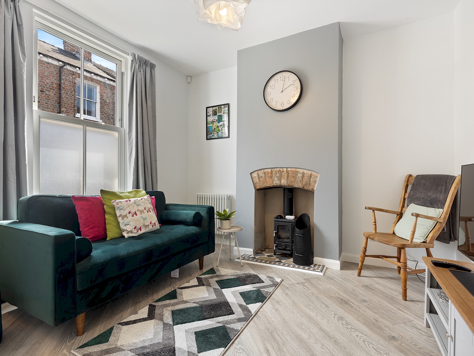 Pass the Keys | Stunning 3-bed Retreat in the Heart of York in 51 Fairfax Street YO1 6EB - Property image 2 - VivreStays