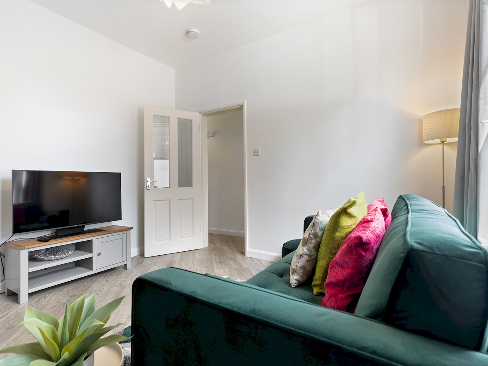 Pass the Keys | Stunning 3-bed Retreat in the Heart of York in 51 Fairfax Street YO1 6EB - Property image 6 - VivreStays