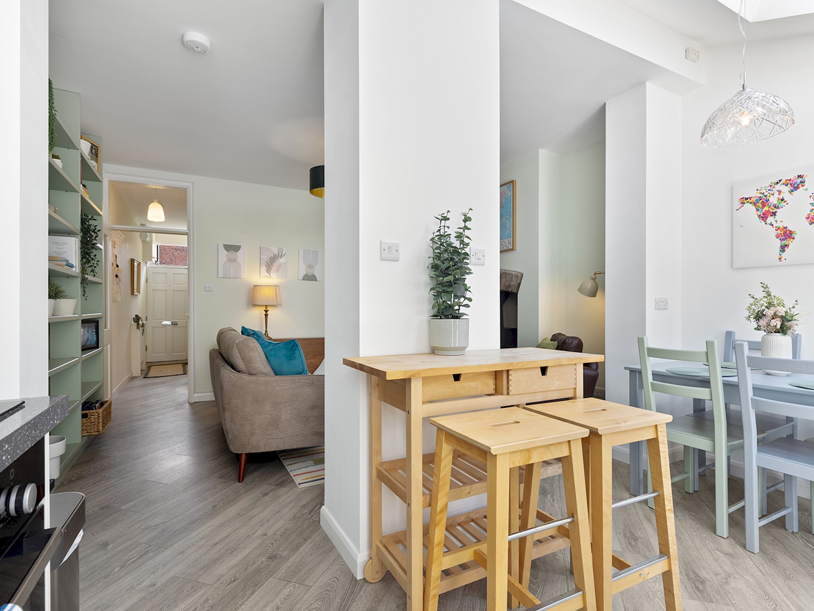 Pass the Keys | Stunning 3-bed Retreat in the Heart of York in 51 Fairfax Street YO1 6EB - Property image 14 - VivreStays