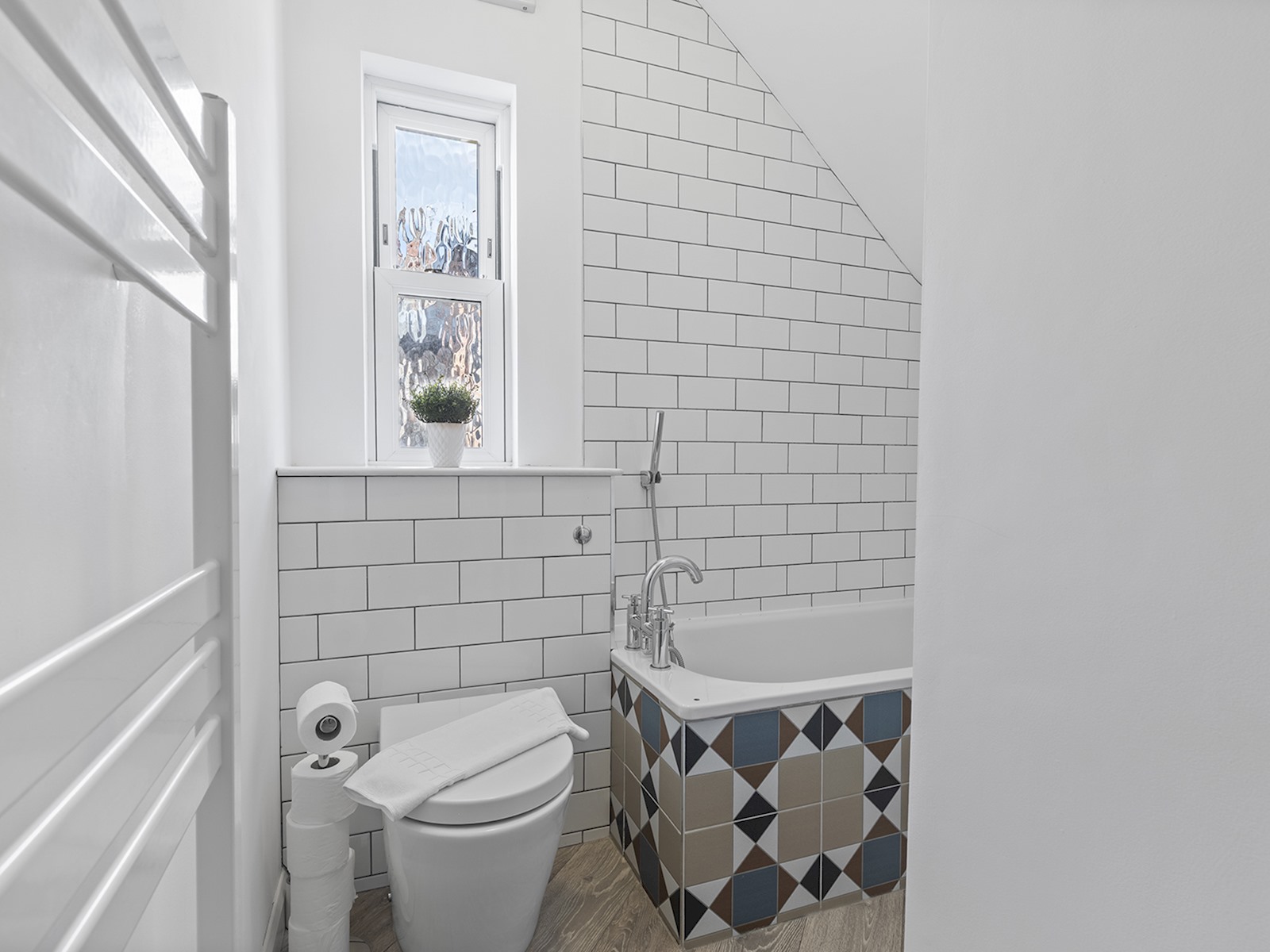 Pass the Keys | Stunning 3-bed Retreat in the Heart of York in 51 Fairfax Street YO1 6EB - Property image 29 - VivreStays