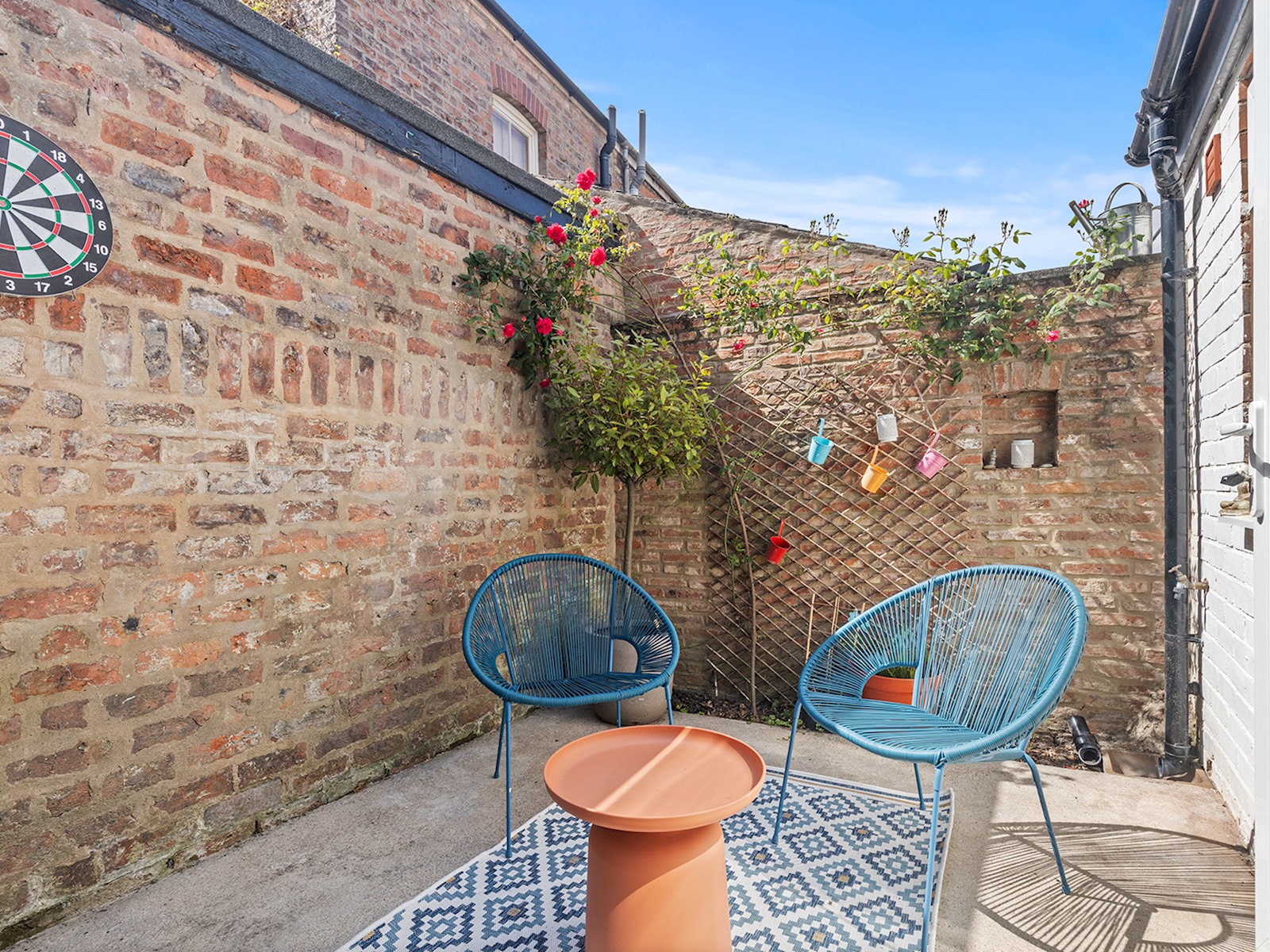Pass the Keys | Stunning 3-bed Retreat in the Heart of York in 51 Fairfax Street YO1 6EB - Property image 4 - VivreStays