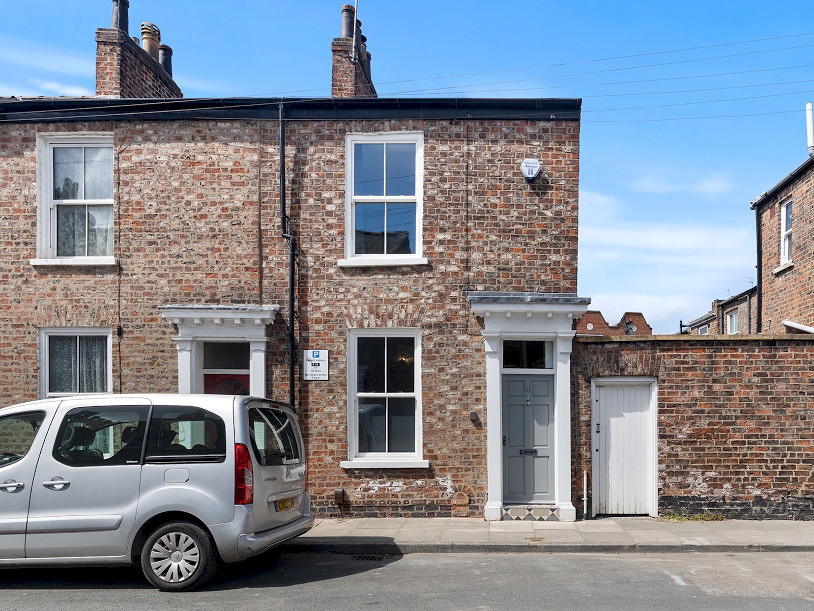 Pass the Keys | Stunning 3-bed Retreat in the Heart of York in 51 Fairfax Street YO1 6EB - Property image 39 - VivreStays