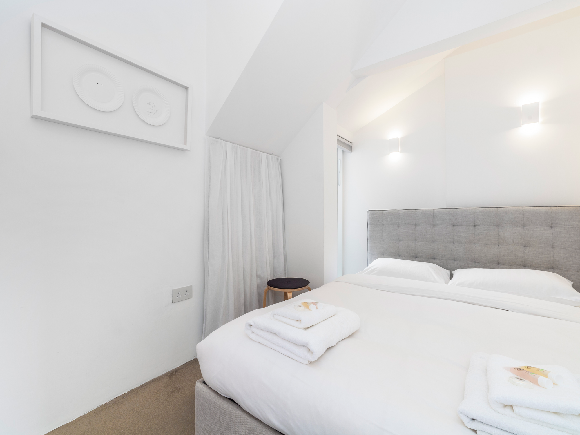 Pass the Keys | Modern Chic Home in London in 73A Hinton Rd SE24 0HT - Property image 10 - VivreStays