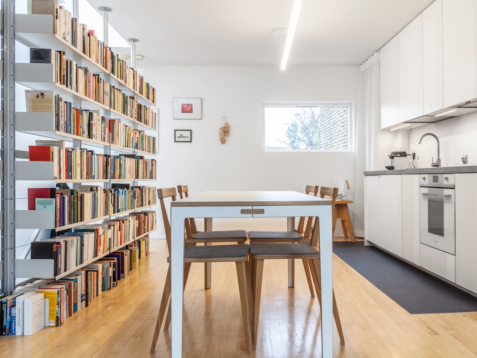 Pass the Keys | Modern Chic Home in London in 73A Hinton Rd SE24 0HT - Property image 13 - VivreStays