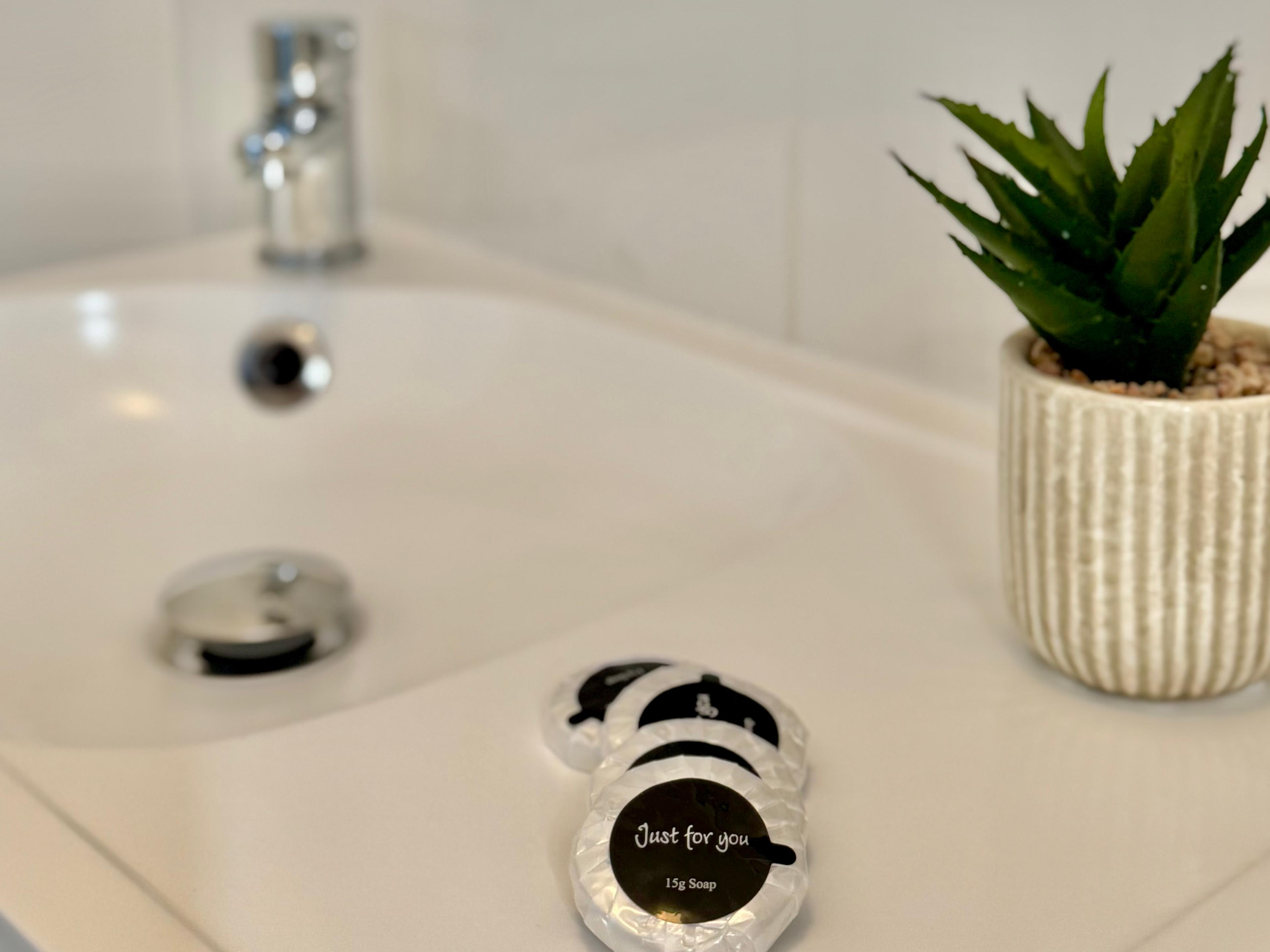 Pass the Keys | Trendy & Central 1-Bed Flat in Shepherd's Bush in 23 Bulwer St W12 8AR - Property image 23 - VivreStays