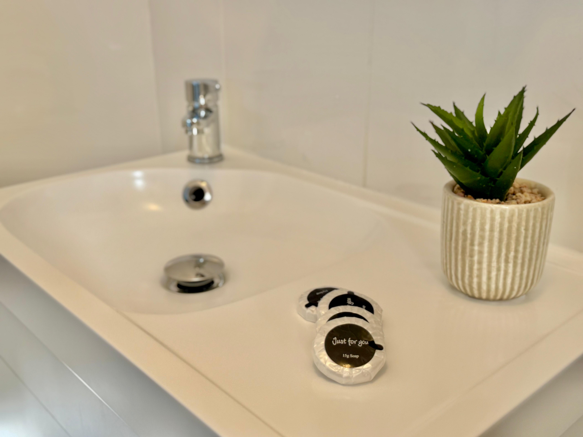 Pass the Keys | Trendy & Central 1-Bed Flat in Shepherd's Bush in 23 Bulwer St W12 8AR - Property image 24 - VivreStays