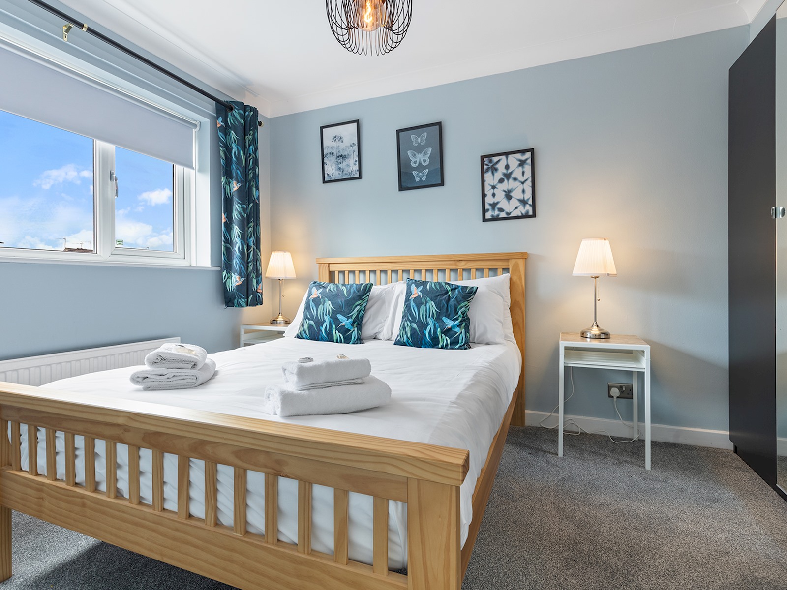 Bright, Modern York Home with Free Parking | Pass the Keys in 32 Scaife Gardens YO31 8HX - Property image 2 - VivreStays