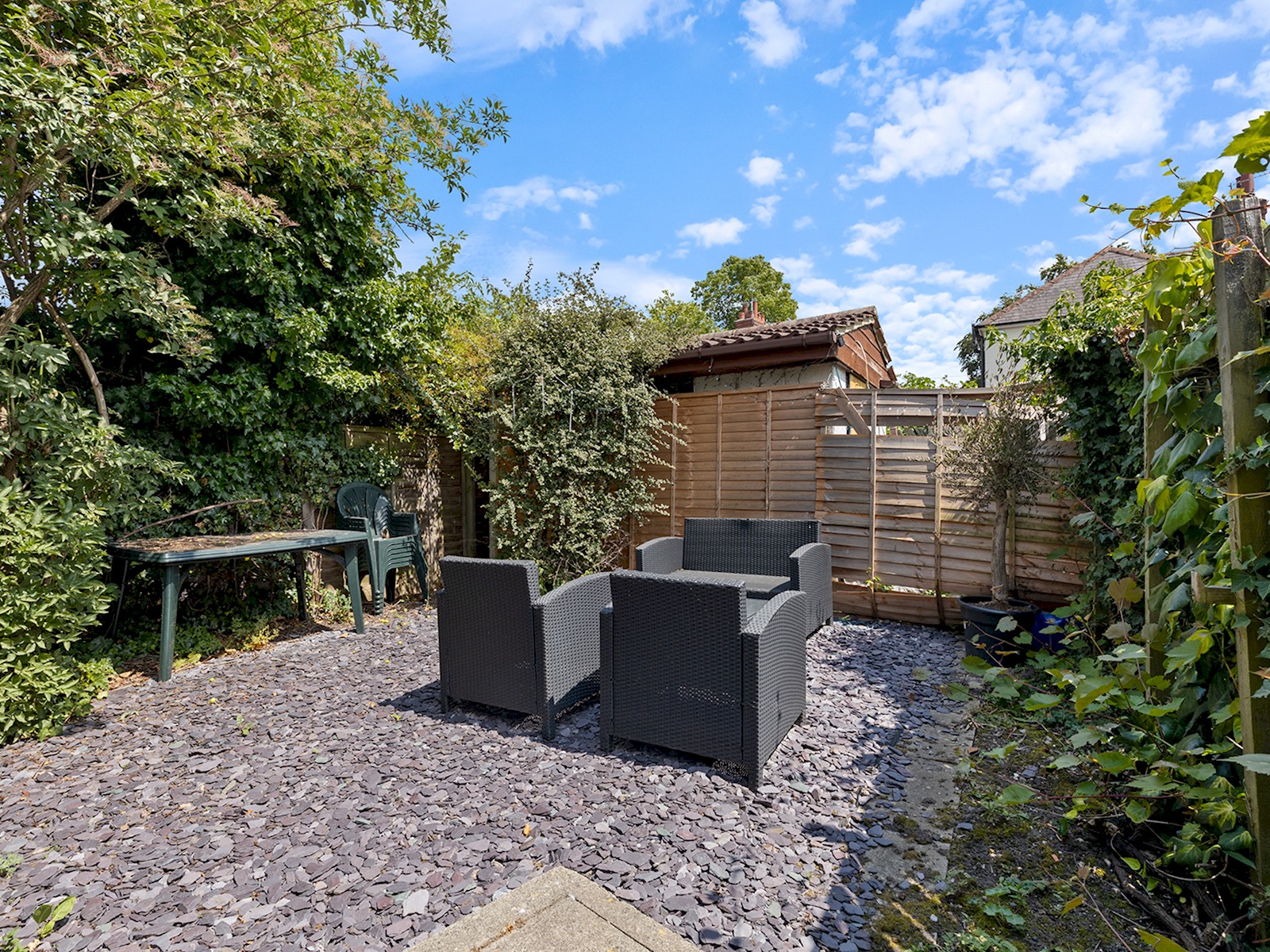 Bright, Modern York Home with Free Parking | Pass the Keys in 32 Scaife Gardens YO31 8HX - Property image 30 - VivreStays