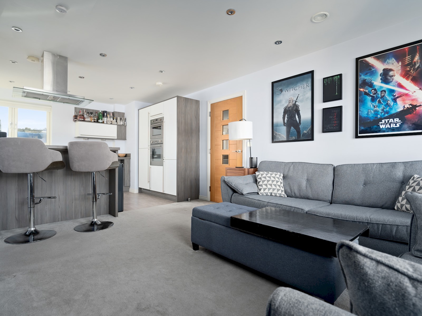 Modern 2bed Apartment Edinburgh - Pass the Keys in 6 Flat 11 Hatters Lane EH7 4GX - Property image 8 - VivreStays