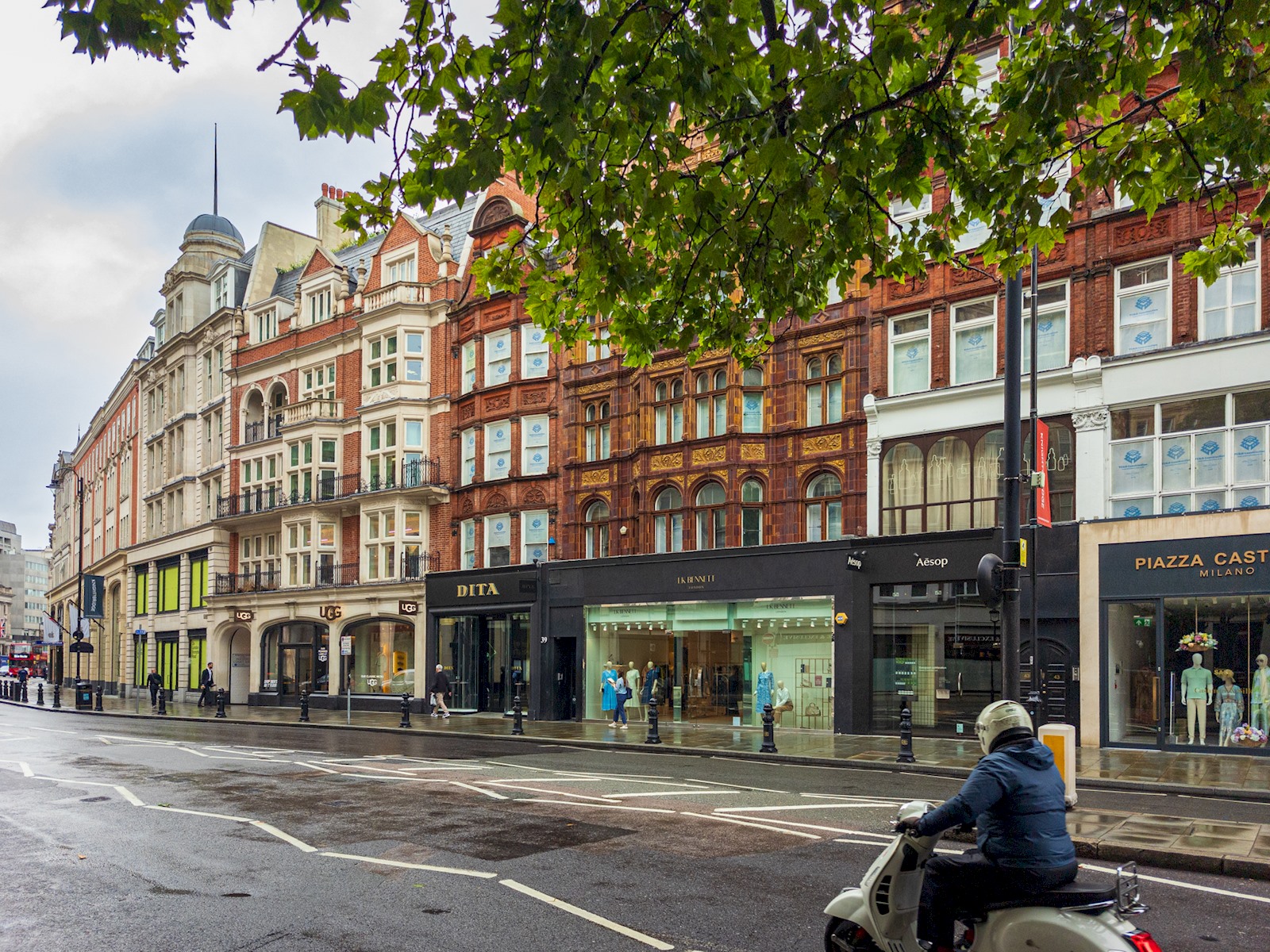 Bright and Spacious Studio, Knightsbridge, London - Pass the Keys in 34 Rutland Gate SW7 1PD - Property image 28 - VivreStays