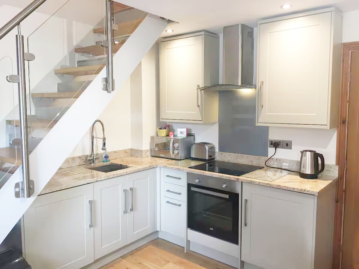The Terrace - Beautiful 1-Bed with Roof Terrace | Pass the Keys in The Terrace YO10 5AP - Property image 6 - VivreStays