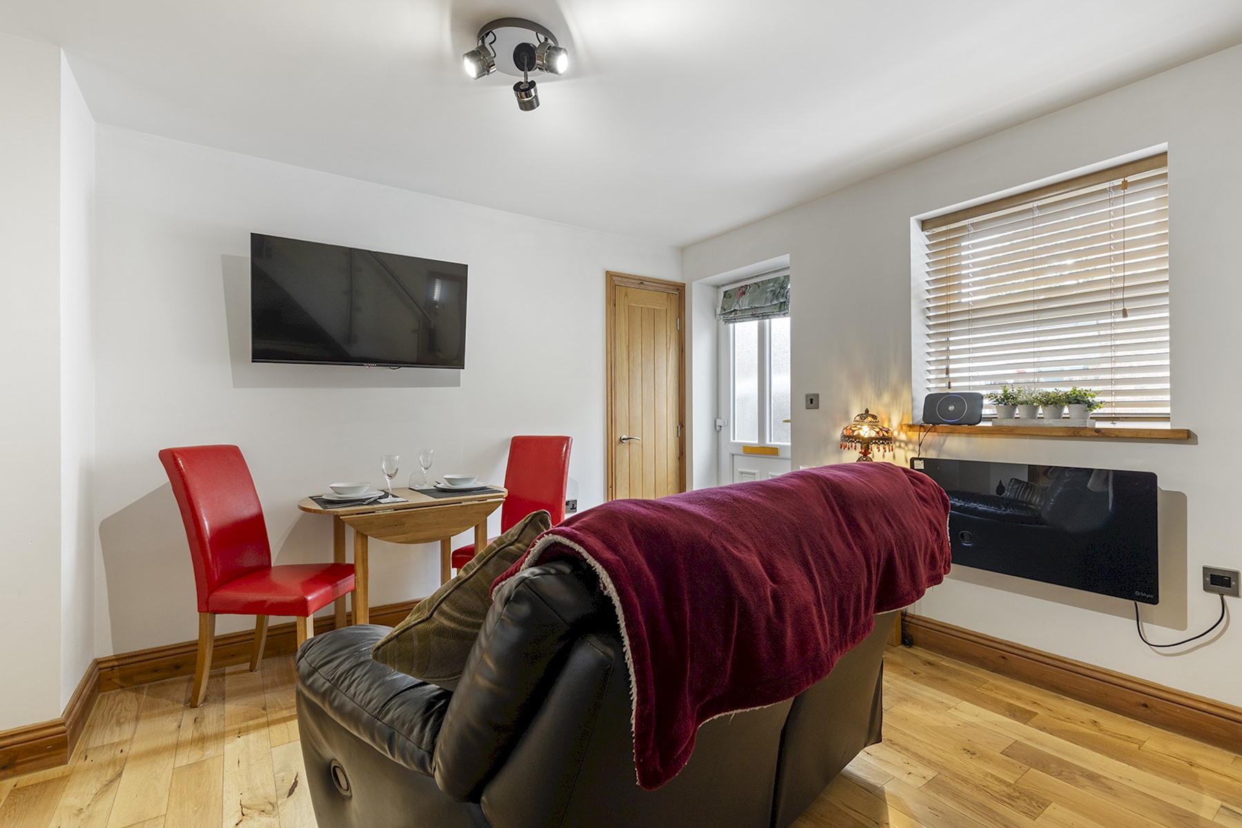 The Terrace - Beautiful 1-Bed with Roof Terrace | Pass the Keys in The Terrace YO10 5AP - Property image 16 - VivreStays