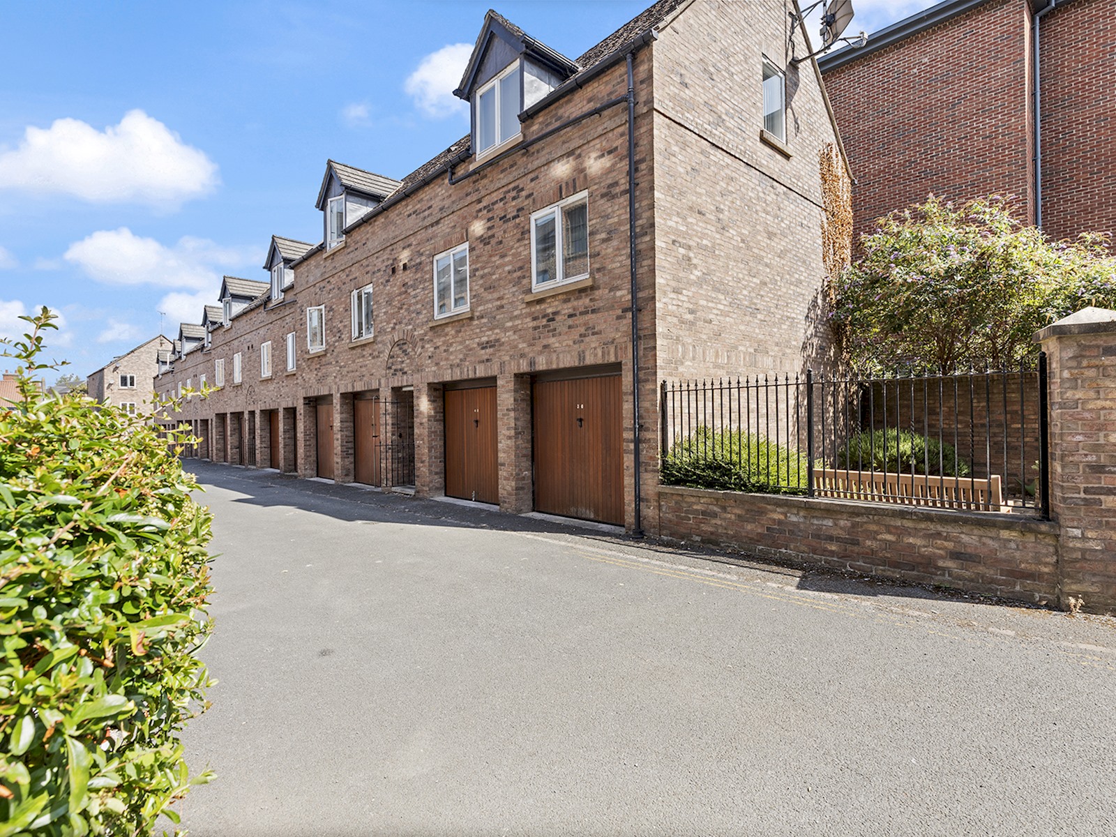 Pass the Keys | Tannery Mews - Stunning Central 2-Bed with Parking in 48 Tannery Mews, Lawrence Street YO10 3WG - Property image 25 - VivreStays