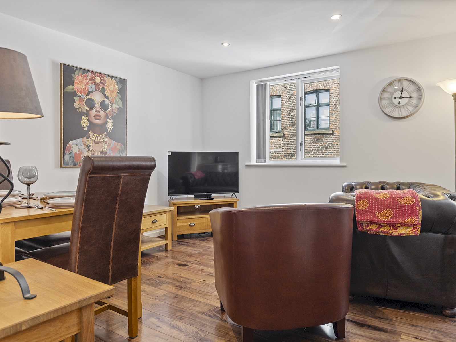 Pass the Keys | Tannery Mews - Stunning Central 2-Bed with Parking serviced apartment - UK - VivreStays