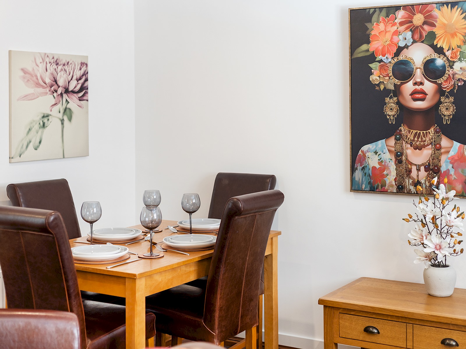 Pass the Keys | Tannery Mews - Stunning Central 2-Bed with Parking in 48 Tannery Mews, Lawrence Street YO10 3WG - Property image 9 - VivreStays