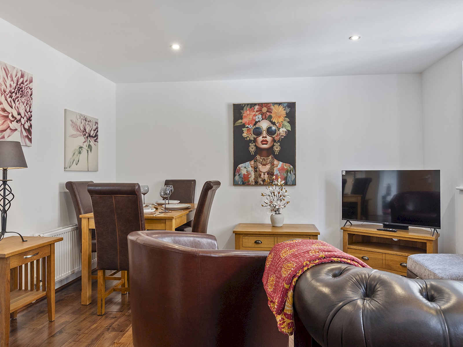 Pass the Keys | Tannery Mews - Stunning Central 2-Bed with Parking in 48 Tannery Mews, Lawrence Street YO10 3WG - Property image 3 - VivreStays