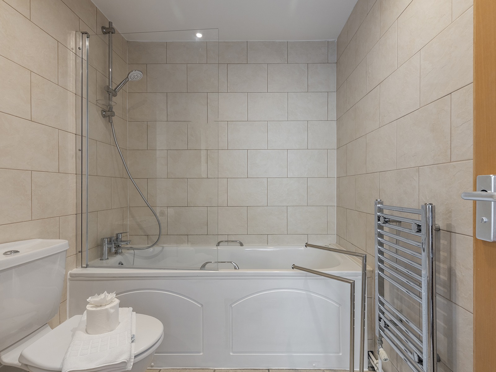Pass the Keys | Tannery Mews - Stunning Central 2-Bed with Parking in 48 Tannery Mews, Lawrence Street YO10 3WG - Property image 21 - VivreStays