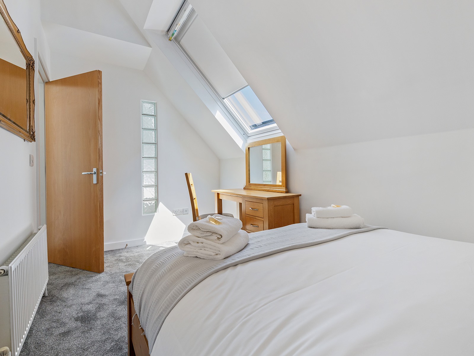 Pass the Keys | Tannery Mews - Stunning Central 2-Bed with Parking in 48 Tannery Mews, Lawrence Street YO10 3WG - Property image 17 - VivreStays