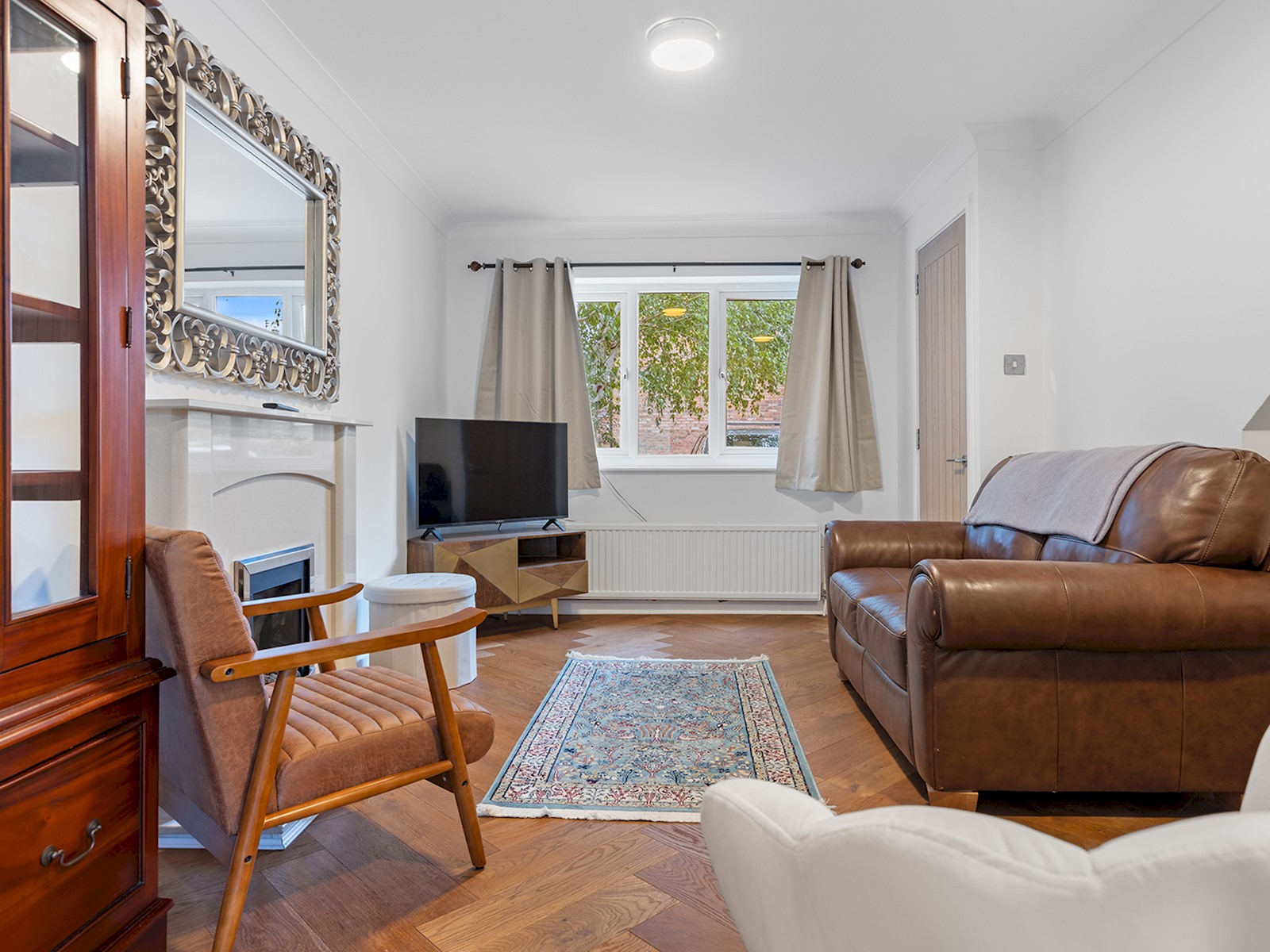Beautiful Renovated Central Home in York with Free Parking | Pass The Keys serviced apartment - York - VivreStays