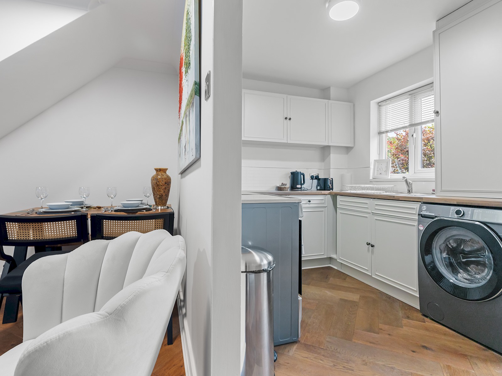 View Beautiful Renovated Central Home in York with Free Parking | Pass The Keys in 20 Scaife Gardens YO31 8HX Beautiful Renovated Central Home in York with Free Parking | Pass The Keys in 20 Scaife Gardens YO31 8HX - Property image 8 - VivreStays