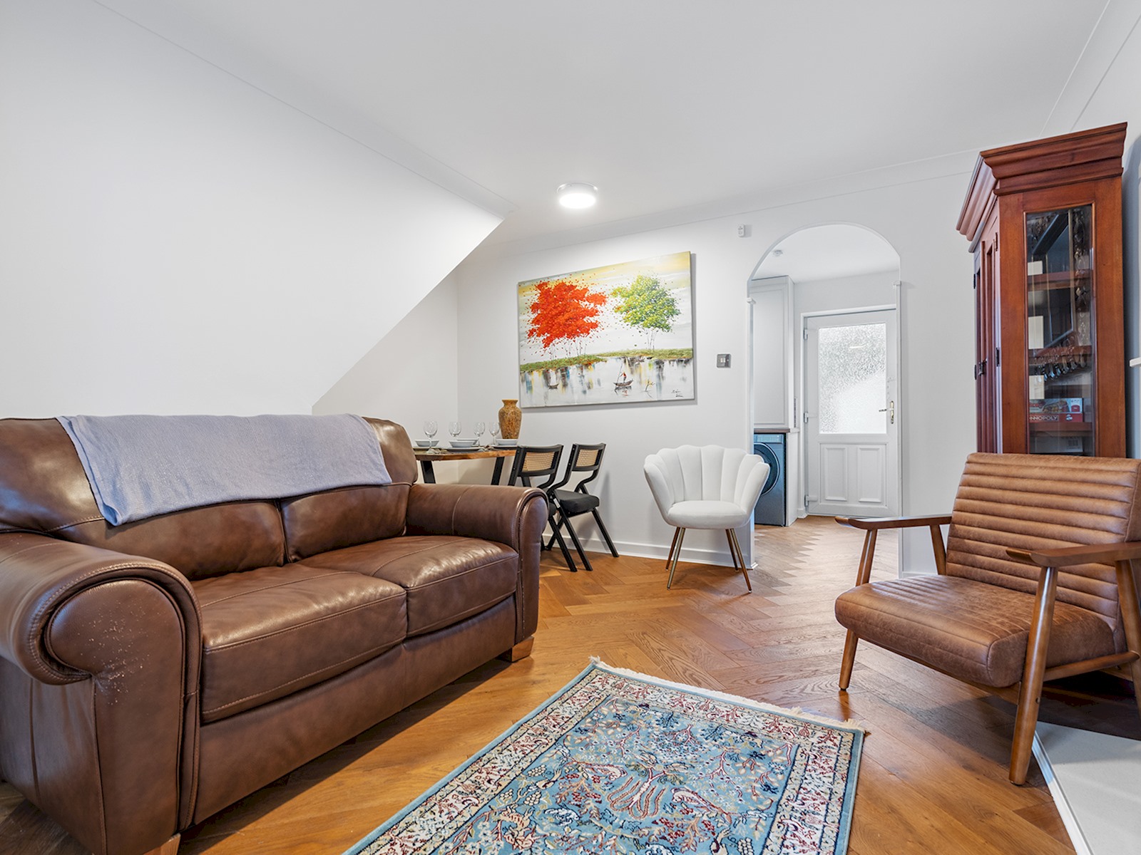 View Beautiful Renovated Central Home in York with Free Parking | Pass The Keys in 20 Scaife Gardens YO31 8HX Beautiful Renovated Central Home in York with Free Parking | Pass The Keys in 20 Scaife Gardens YO31 8HX - Property image 10 - VivreStays