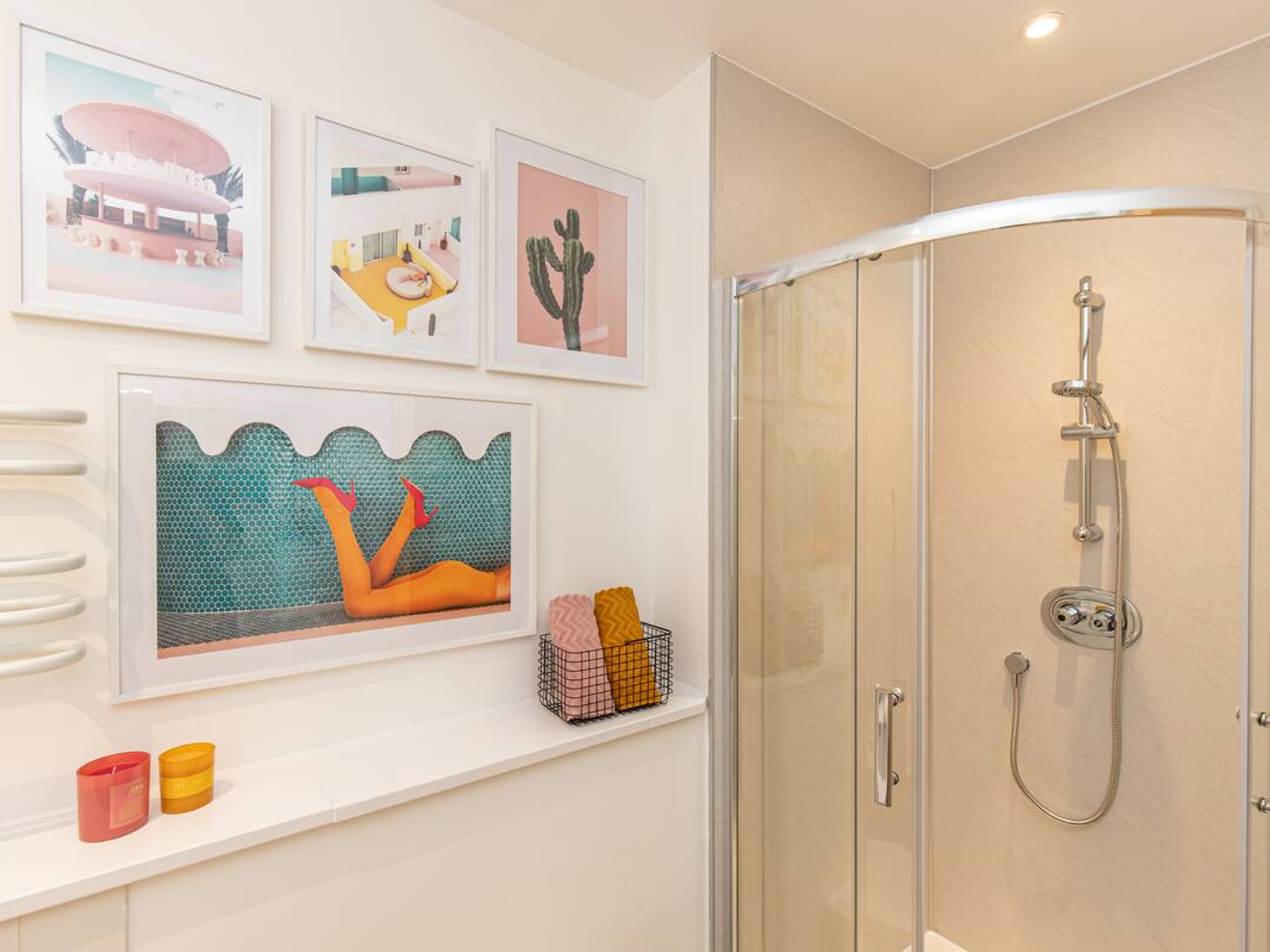 Pass the Keys | Oxford Castle - City Centre Apartment + Balcony in 18 Oxford Castle OX1 1AY - Property image 11 - VivreStays