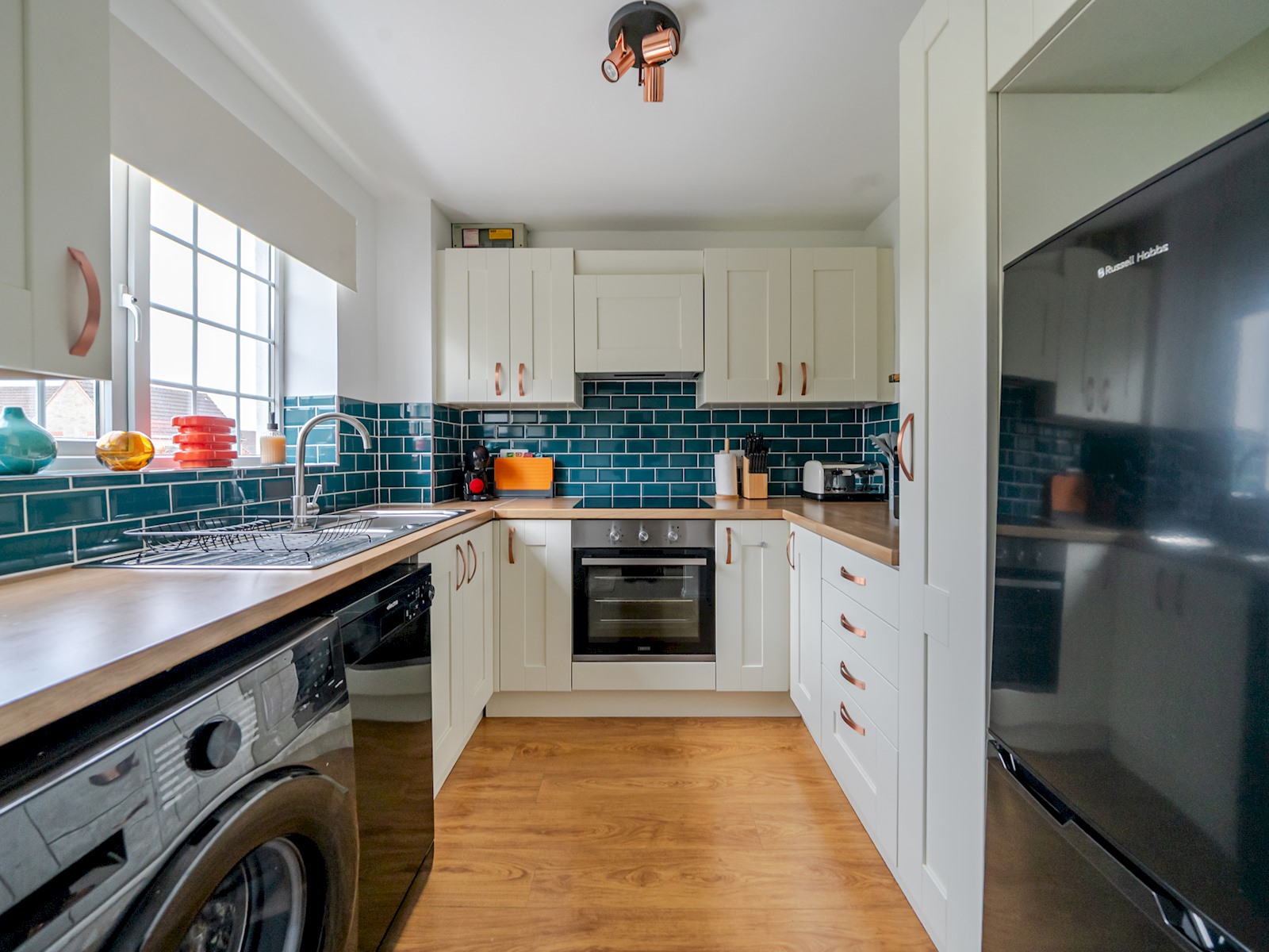 View Pass the Keys | Lovely 3 Bed Garden Home - Oxford in 9 Aspen Square OX4 7GJ Pass the Keys | Lovely 3 Bed Garden Home - Oxford in 9 Aspen Square OX4 7GJ - Property image 3 - VivreStays