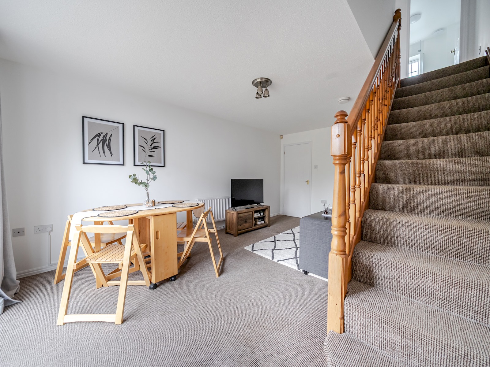 View Pass the Keys | Lovely 3 Bed Garden Home - Oxford in 9 Aspen Square OX4 7GJ Pass the Keys | Lovely 3 Bed Garden Home - Oxford in 9 Aspen Square OX4 7GJ - Property image 10 - VivreStays