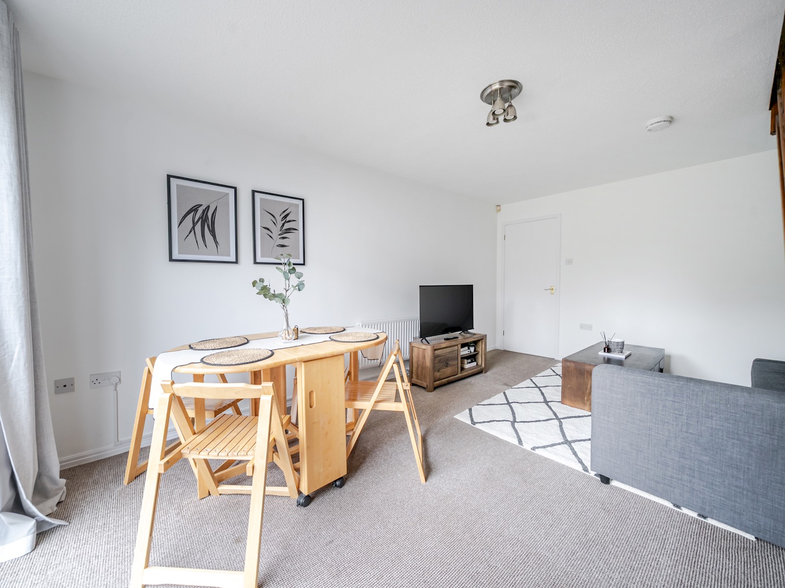 View Pass the Keys | Lovely 3 Bed Garden Home - Oxford in 9 Aspen Square OX4 7GJ Pass the Keys | Lovely 3 Bed Garden Home - Oxford in 9 Aspen Square OX4 7GJ - Property image 16 - VivreStays