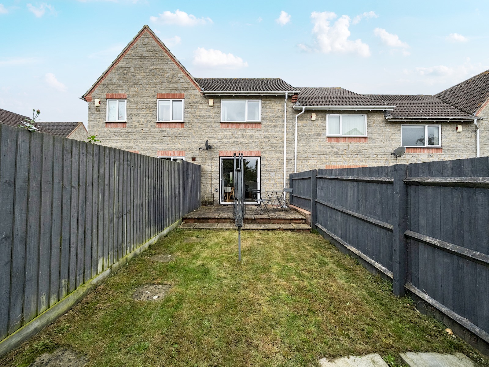View Pass the Keys | Lovely 3 Bed Garden Home - Oxford in 9 Aspen Square OX4 7GJ Pass the Keys | Lovely 3 Bed Garden Home - Oxford in 9 Aspen Square OX4 7GJ - Property image 20 - VivreStays