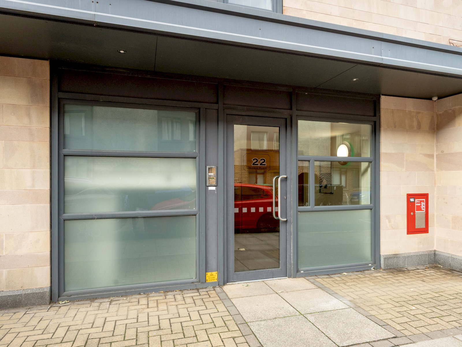 Pass the Keys | Spacious, Bright & Modern Edinburgh City Flat in Flat 7, 22 Lochrin Place EH3 9QS - Property image 37 - VivreStays