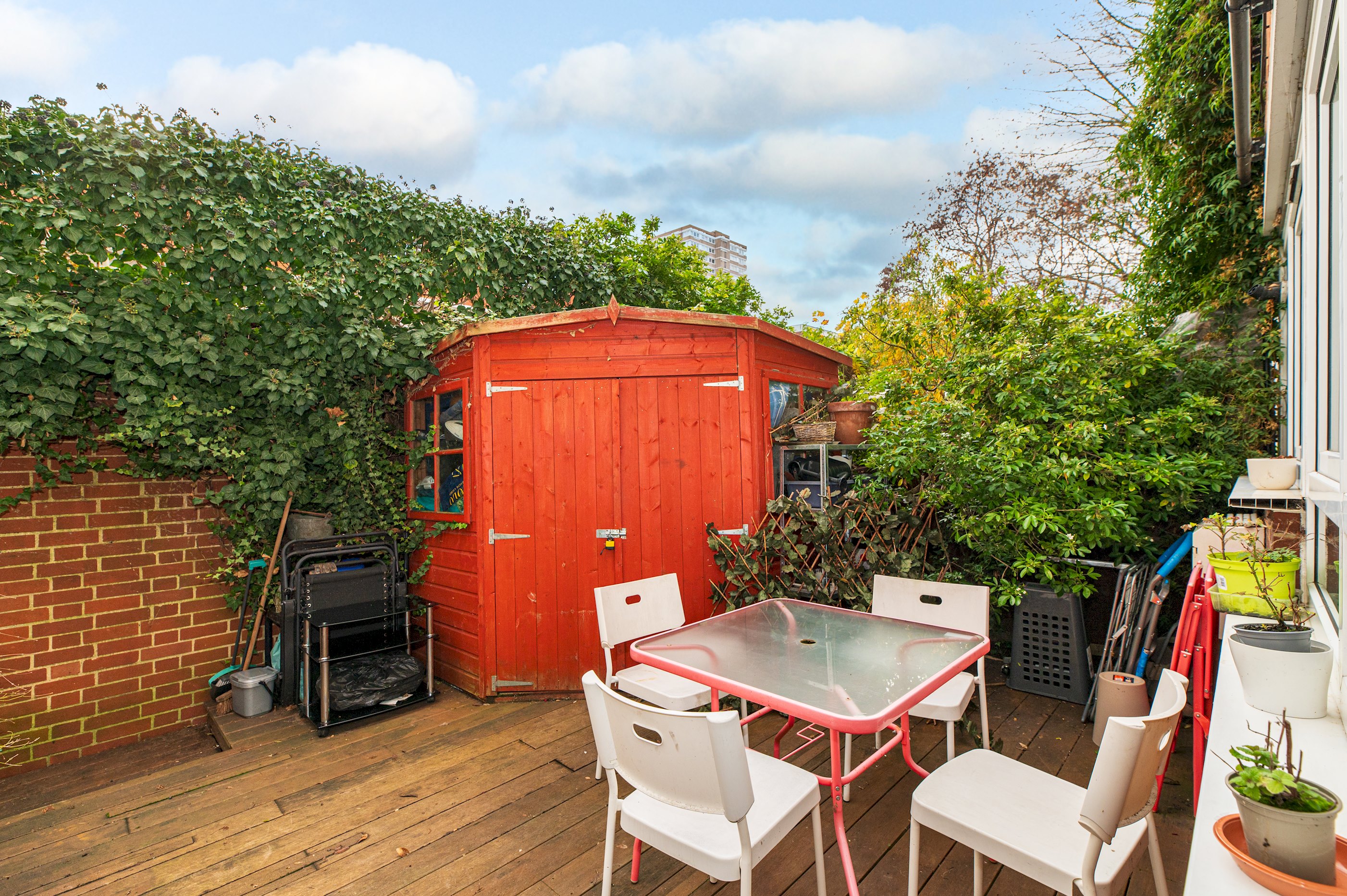 View Homely flat by the river in Battersea, SW London - Pass the Keys in 9 Musgrave Court, 110 Battersea Bridge Rd, SW11 3AN Homely flat by the river in Battersea, SW London - Pass the Keys in 9 Musgrave Court, 110 Battersea Bridge Rd, SW11 3AN - Property image 8 - VivreStays
