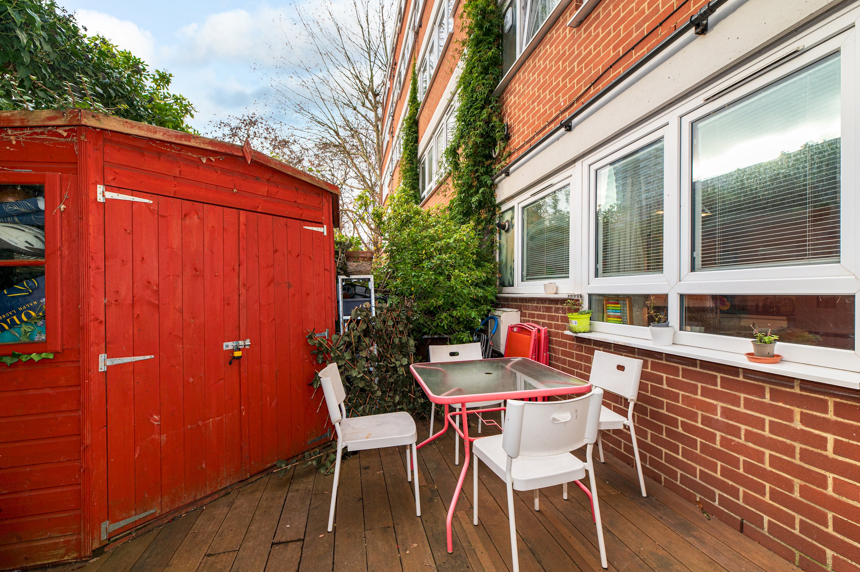 View Homely flat by the river in Battersea, SW London - Pass the Keys in 9 Musgrave Court, 110 Battersea Bridge Rd, SW11 3AN Homely flat by the river in Battersea, SW London - Pass the Keys in 9 Musgrave Court, 110 Battersea Bridge Rd, SW11 3AN - Property image 9 - VivreStays