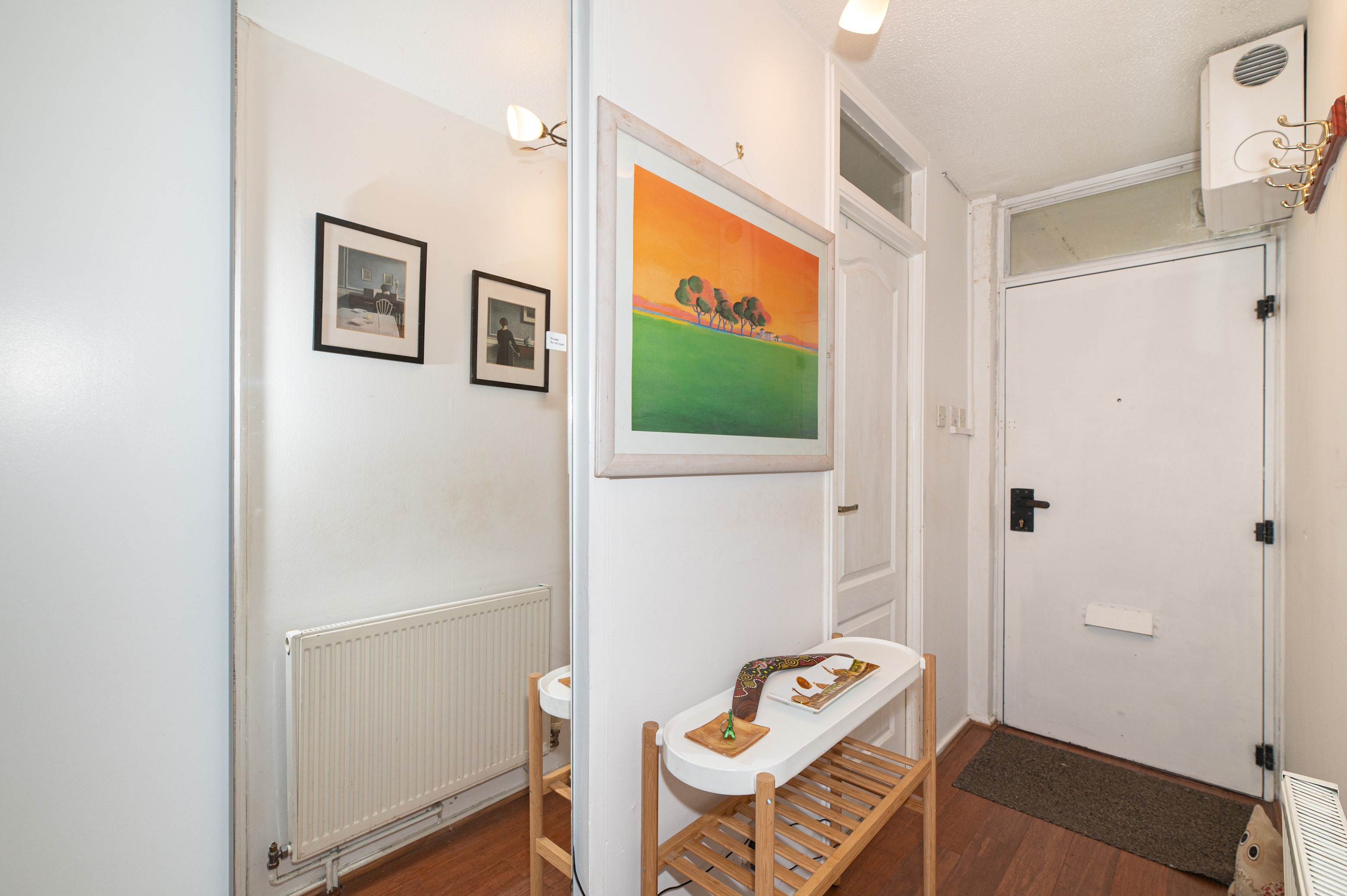 View Homely flat by the river in Battersea, SW London - Pass the Keys in 9 Musgrave Court, 110 Battersea Bridge Rd, SW11 3AN Homely flat by the river in Battersea, SW London - Pass the Keys in 9 Musgrave Court, 110 Battersea Bridge Rd, SW11 3AN - Property image 13 - VivreStays